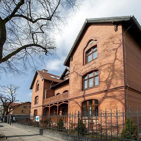 Przestronny Apartament Very Berry W Poznaniu Z Dwiema Sypialniami By Noclegi Renters Poznań Exterior foto